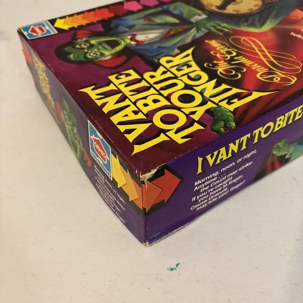 Hasbro I Vant to Bite Your Finger Board Game Preowned (NO TEETH/BUG) READ